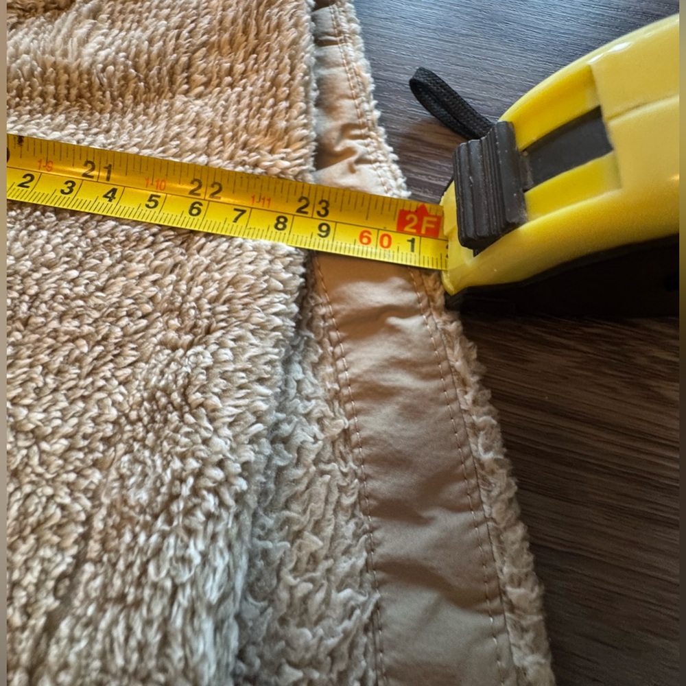The North Face Women's light Tan Jacket - Picture 9 of 9